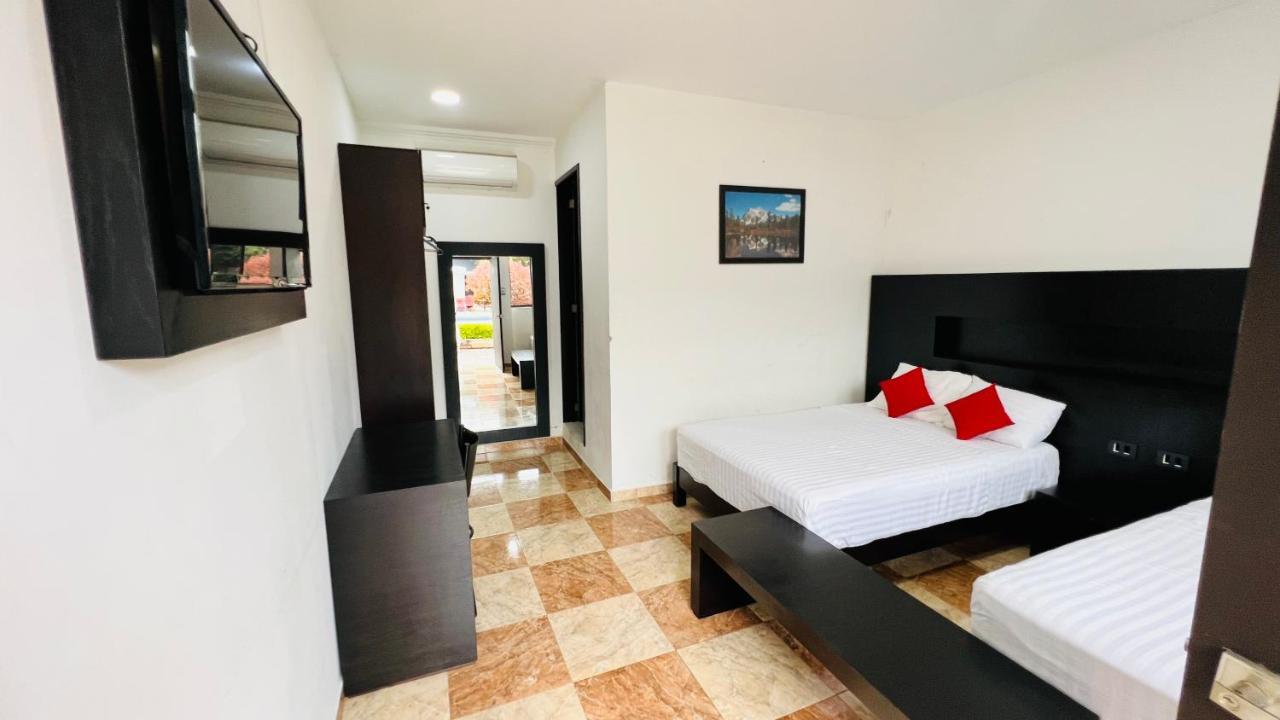 Hotel Villa Pralaya Jiutepec Esterno foto