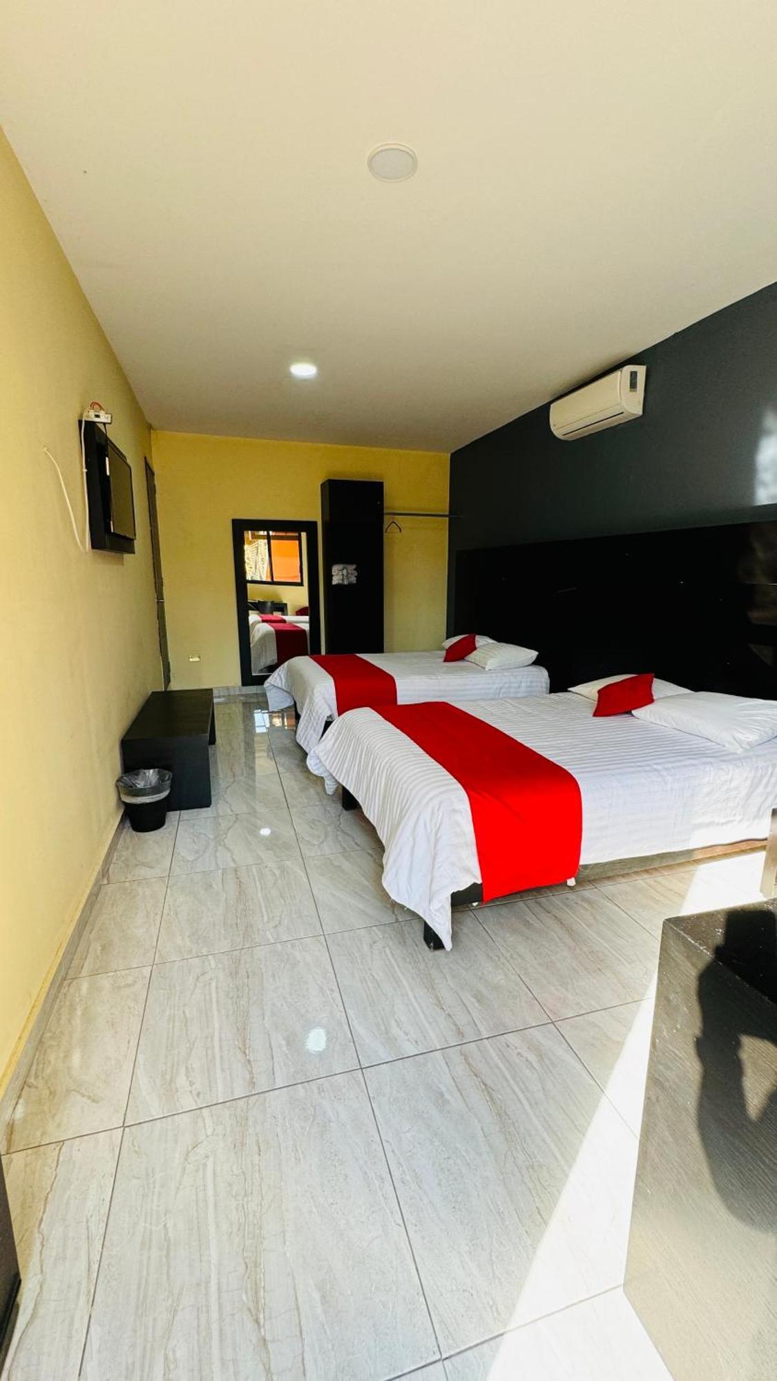 Hotel Villa Pralaya Jiutepec Esterno foto